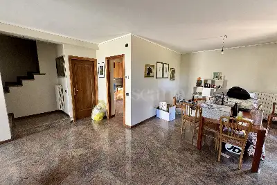 Villa Bifamiliare in vendita, Via Italo Calvino, San Zeno Naviglio