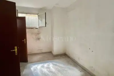 Negozio in affitto, Via Re Manfredi, Atripalda