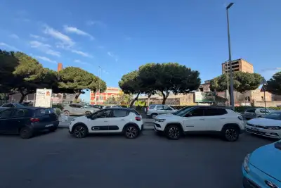Box in affitto, Viale Africa, Catania