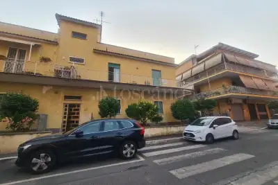 Casa in vendita, Via S. Pellico, Pomezia
