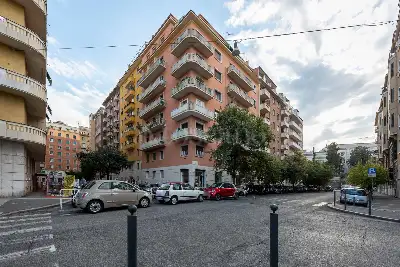 Casa in vendita, Via Pavia, Roma