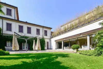 Albergo in vendita, Via XXV Aprile, Figino Serenza