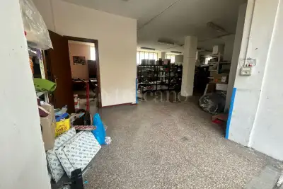 Magazzino in vendita, Strada Basse del Lingotto, Torino