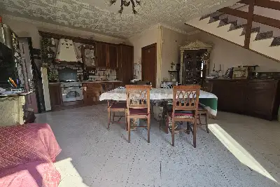 Villino a Schiera in vendita, Via Latina, Anzio