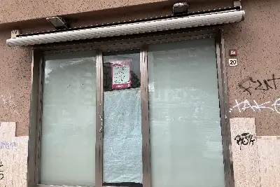 Negozio in vendita, Piazza Francesco Paolo Tosti, Palermo