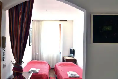 Casa Indipendente in vendita, Via Schignano, Argegno