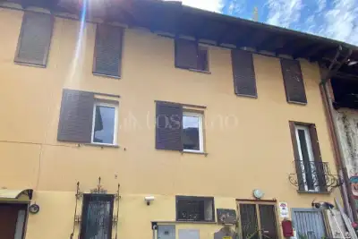Casa in vendita, Via Fabio Filzi, Cuveglio