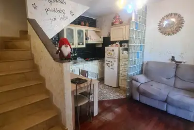 Casa in vendita, Via degli Abeti, Pomezia