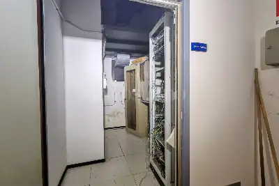 Negozio in vendita, Piazza Giovanni Paolo II , San Vito dei Normanni