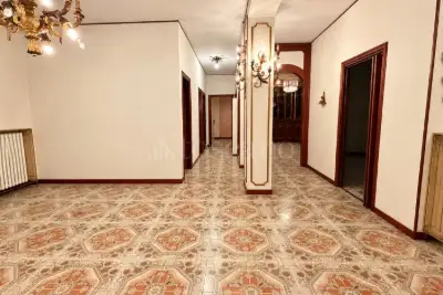 Casa in vendita, Via Elio Vittorini, Milano