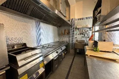 Negozio in affitto, via carlo I dangio, Ostuni