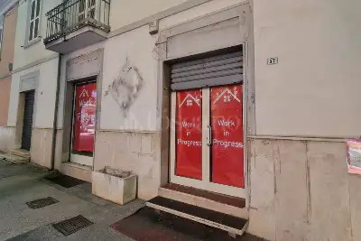 Negozio in affitto, Corso della Libertà, Avezzano