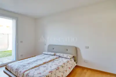 Villa in vendita, Via Dei Motti, Marchirolo