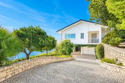 Villa in vendita, Via T. Tasso, Manerba del Garda