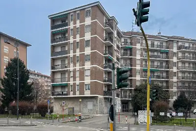 Casa in vendita, Via Zurigo, Milano