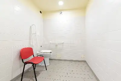 Negozio in vendita, Via Rezzonico, Como