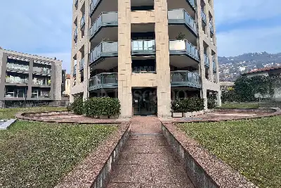Casa in affitto, Via Carloni, Como