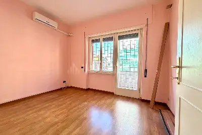 Casa in vendita, Via Tuscolana, Roma