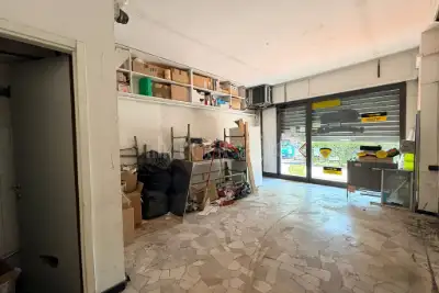 Negozio in vendita, Via Pistoiese, Firenze