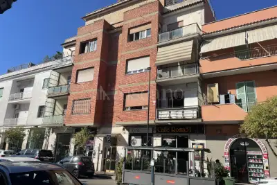 Casa in vendita, Via Roma, Pomezia