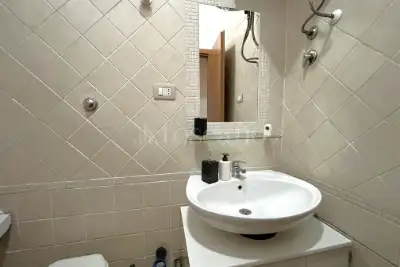 Casa in vendita, Via Caprese, Roma