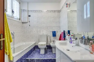 Casa in vendita, Piazza Borasio, Marchirolo