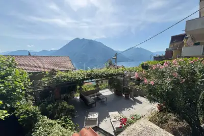 Casa Indipendente in vendita, Via Schignano, Argegno