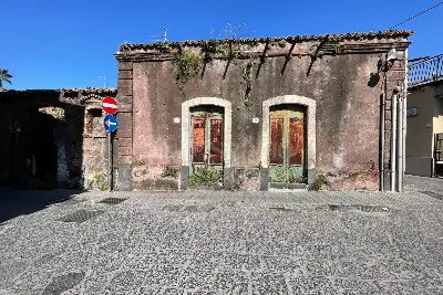 Casa Indipendente in vendita, Gravina - Piazza della Libertà, Gravina di Catania