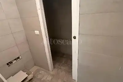 Magazzino in vendita, Piazza della Vittoria, Genova