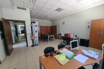 Ufficio in affitto, Via dei Castelli Romani, Pomezia