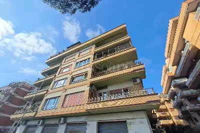Casa in vendita, Viale dei Romagnoli, Roma
