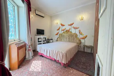 Casa in vendita, Via Jacopone da Todi, Roma