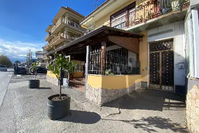 Negozio in vendita, Via Consolare Valeria , Giardini Naxos, Giardini-Naxos