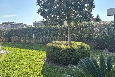 Villa Plurifamiliare in vendita, Viale Hugo Pratt, Roma