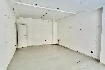 Negozio in affitto, Via Roma, Atripalda, Atripalda