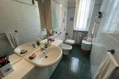 Casa in vendita, Via Giambellino, Milano