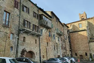 Casa in vendita, via garibaldi 11, Radicondoli