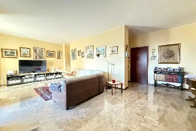 Casa in vendita, Via Lucerna, Milano