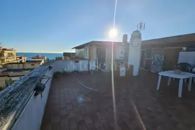 Superattico in vendita, Via Gran Bretagna, Pomezia