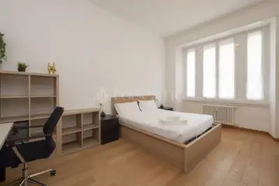 Casa in vendita, Via Ugo Bassi, Milano