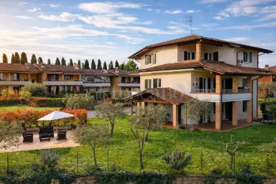 Villa in vendita, Via Castelletto, Pozzolengo