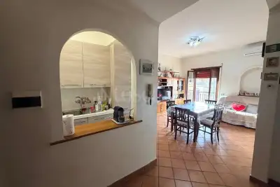 Casa in vendita, Via Metastasio, Pomezia