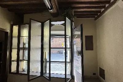 Negozio in affitto, Via Campansi, Siena