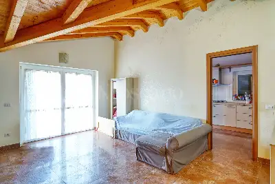 Casa in vendita, Via Luinese, Cunardo