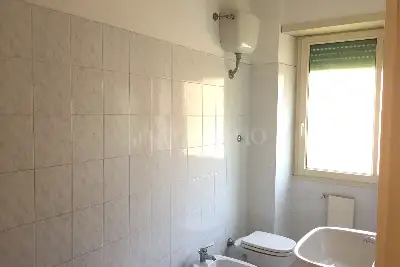 Casa in vendita, Via Budrio, Roma