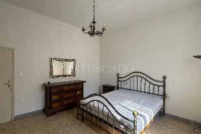 Villino a Schiera in vendita, Via Edmondo de Amicis, Prato