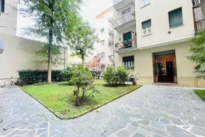 Casa in vendita, Via Cenisio, Milano