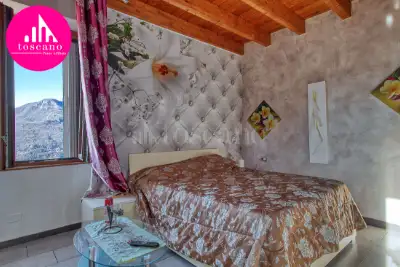 Casa Indipendente in vendita, Via A.Manzoni, Cunardo