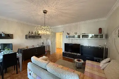 Casa in vendita, Via Salvatore Quasimodo, Como