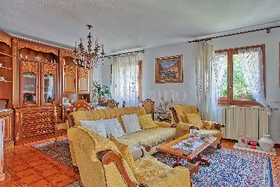 Casa Indipendente in vendita, Via Gaggio, Marchirolo